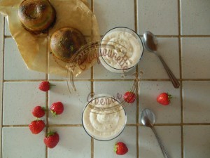 Crème d'ange coco et compotée de fraises (3)
